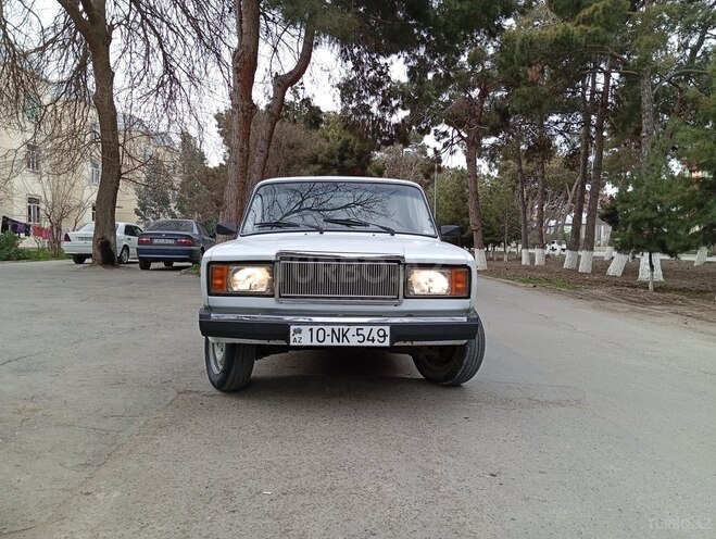 LADA (VAZ) 2107 2004, 28,336 km - 1.6 л - Şirvan