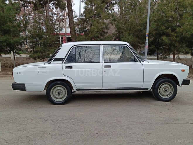 LADA (VAZ) 2107 2004, 28,336 km - 1.6 л - Şirvan