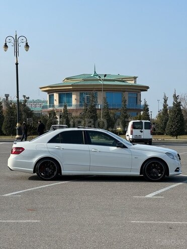 Mercedes E 200 2012, 199,900 km - 1.8 l - Sumqayıt