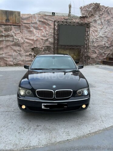BMW 745 2002, 285,000 km - 4.4 l - Bakı