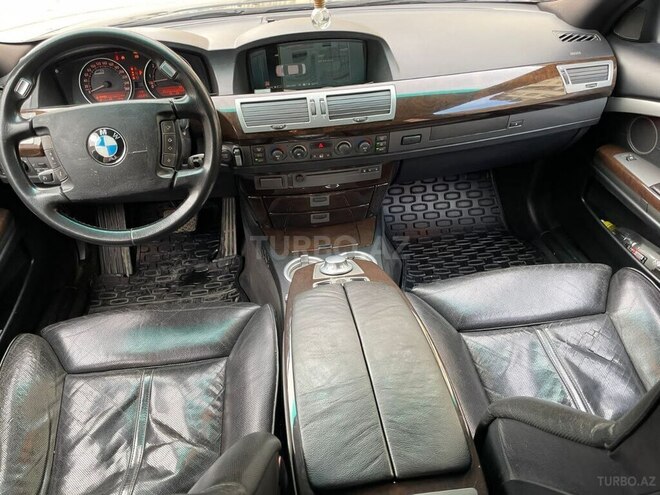 BMW 745 2002, 285,000 km - 4.4 l - Bakı