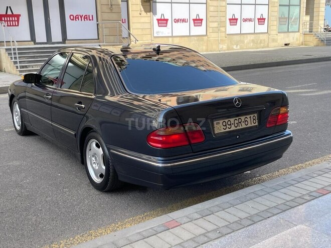 Mercedes E 240 2001, 278,412 km - 2.4 l - Sumqayıt