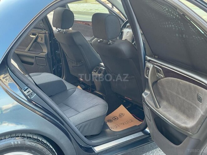 Mercedes E 240 2001, 278,412 km - 2.4 l - Sumqayıt