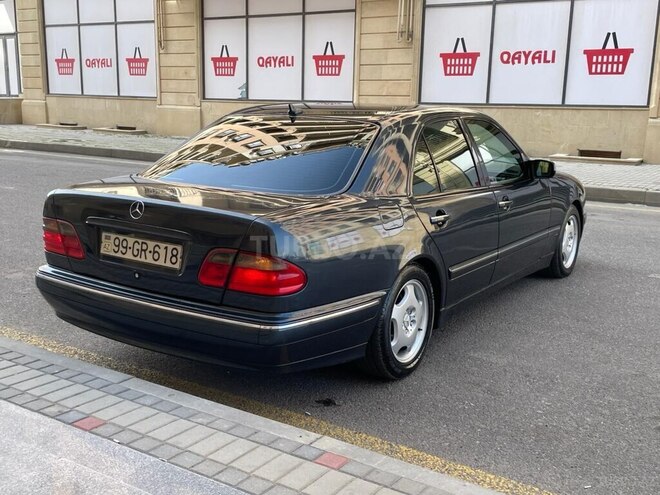 Mercedes E 240 2001, 278,412 km - 2.4 l - Sumqayıt