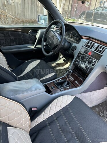 Mercedes E 230 1996, 500,000 km - 2.3 l - Bakı