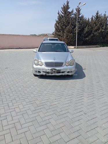 Mercedes C 220 2001, 535,000 km - 2.2 l - Bakı