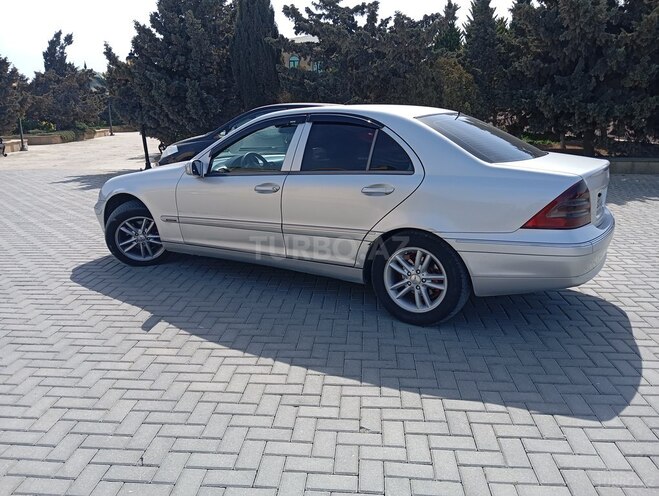 Mercedes C 220 2001, 535,000 km - 2.2 l - Bakı