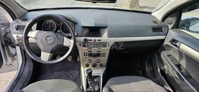 Opel Astra 2007, 255,000 km - 2.0 l - Gəncə