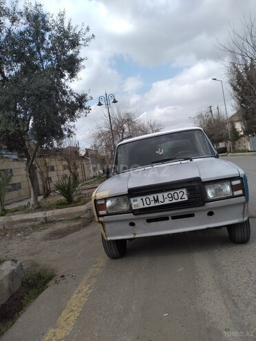 LADA (VAZ) 2107 2004, 35,000 km - 1.6 л - Salyan