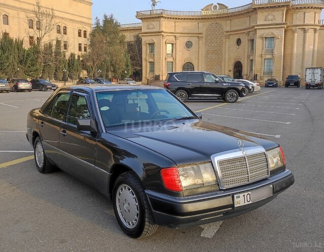 Mercedes E 200 1992, 218,222 km - 2.0 l - Bakı