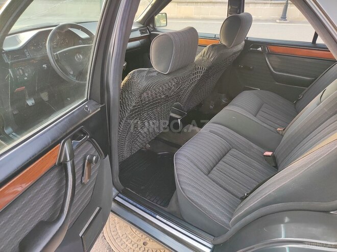 Mercedes E 200 1992, 218,222 km - 2.0 l - Bakı