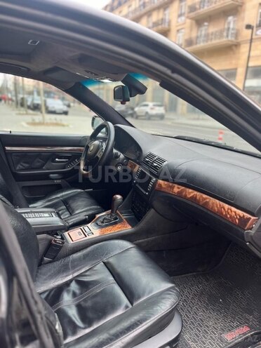BMW 530 2002, 300,000 km - 3.0 l - Bakı