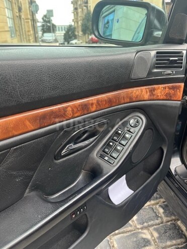 BMW 530 2002, 300,000 km - 3.0 l - Bakı