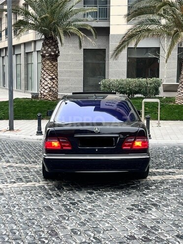 Mercedes E 320 2000, 320,000 km - 3.2 l - Bakı