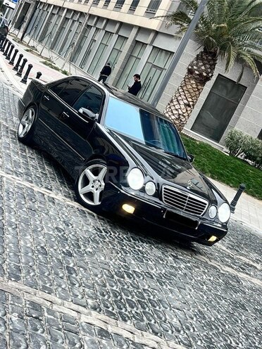 Mercedes E 320 2000, 320,000 km - 3.2 l - Bakı