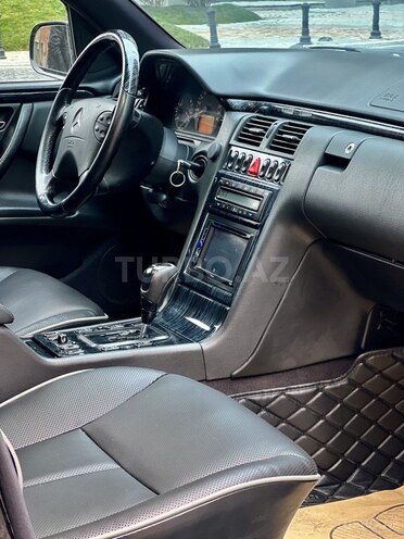 Mercedes E 320 2000, 320,000 km - 3.2 l - Bakı