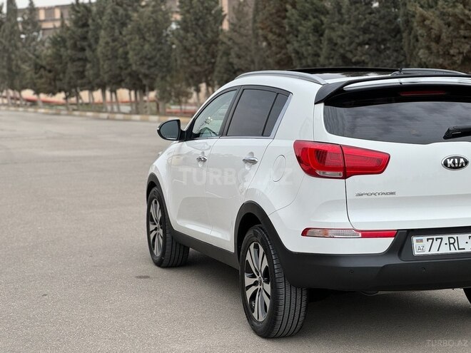 Kia Sportage 2015, 110,585 km - 2.0 l - Bakı