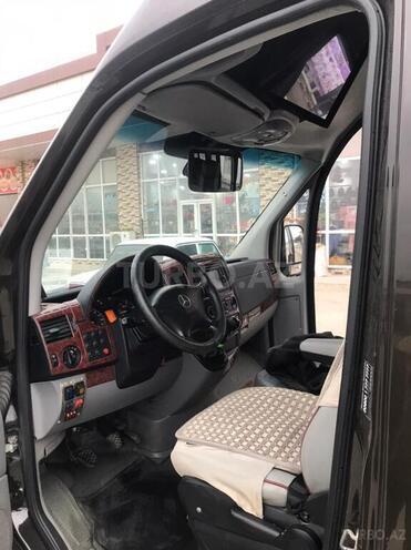 Mercedes Sprinter 518 2010, 490,000 km - 2.7 l - Xaçmaz