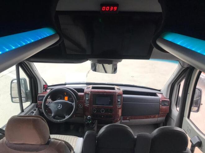 Mercedes Sprinter 518 2010, 490,000 km - 2.7 l - Xaçmaz