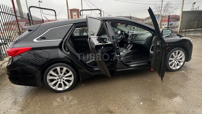 Hyundai i40 2011, 201,000 km - 1.7 л - Quba