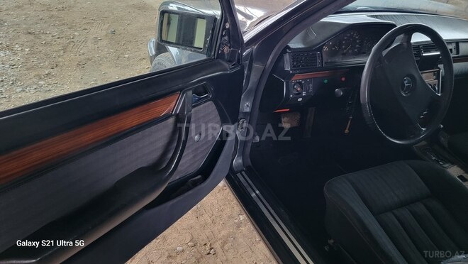 Mercedes E 200 1991, 450,000 km - 2.0 l - Bakı
