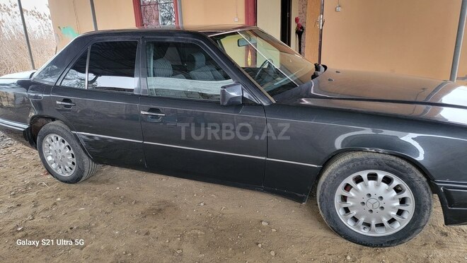 Mercedes E 200 1991, 450,000 km - 2.0 l - Bakı