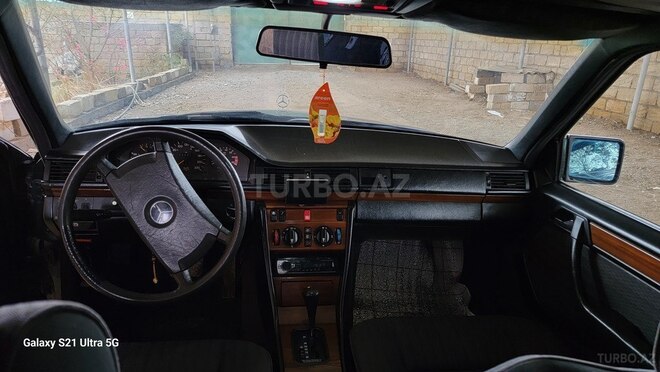 Mercedes E 200 1991, 450,000 km - 2.0 l - Bakı
