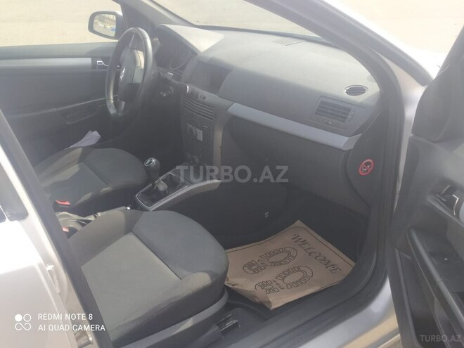 Opel Astra 2006, 195,000 km - 1.4 л - Bakı
