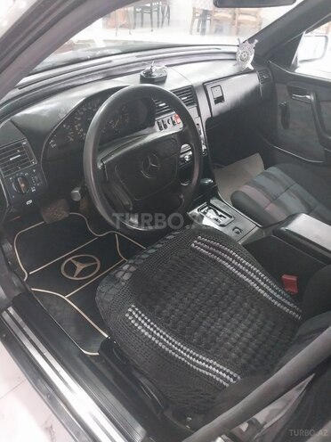 Mercedes C 180 1993, 120,000 km - 1.8 l - Astara
