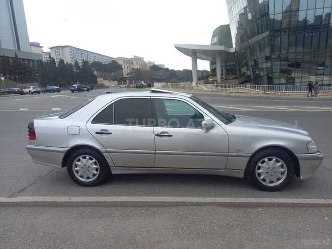 Mercedes C 240 1999, 338,000 km - 2.4 л - Bakı