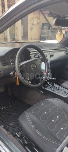 Mercedes E 230 1997, 495,000 km - 2.3 л - Xırdalan