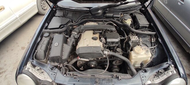 Mercedes E 230 1997, 495,000 km - 2.3 л - Xırdalan
