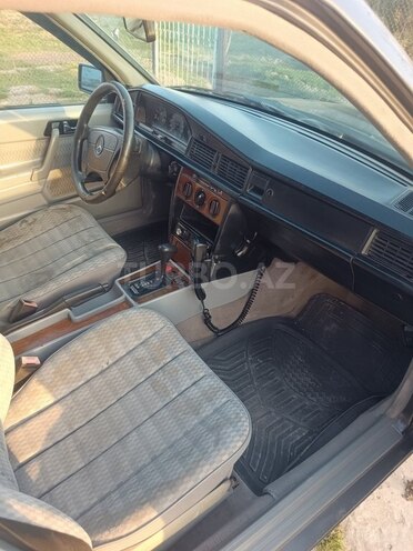 Mercedes 190 1991, 357,689 km - 2.0 л - Şirvan