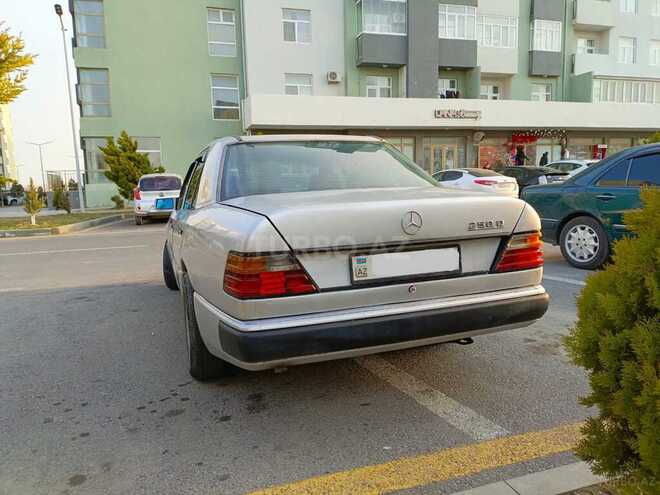Mercedes E 250 1991, 600,000 km - 2.5 l - Bakı