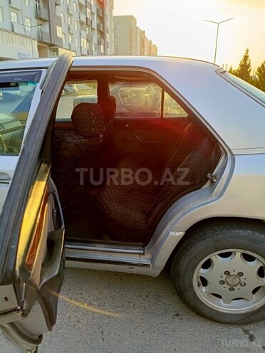 Mercedes E 250 1991, 600,000 km - 2.5 l - Bakı