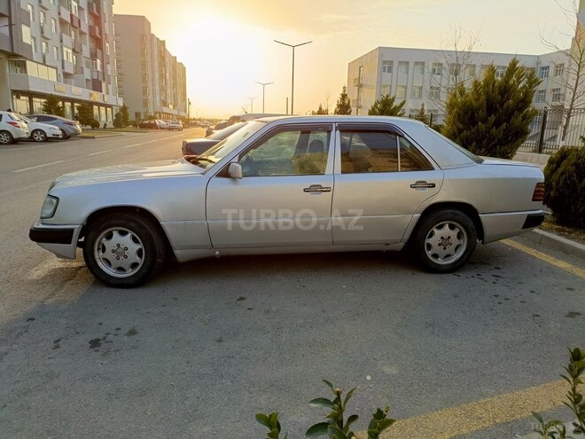 Mercedes E 250 1991, 600,000 km - 2.5 l - Bakı