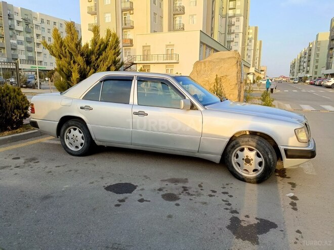 Mercedes E 250 1991, 600,000 km - 2.5 l - Bakı