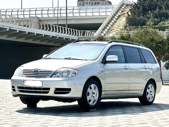 Toyota Corolla 2005, 300,000 km - 1.4 l - Bakı