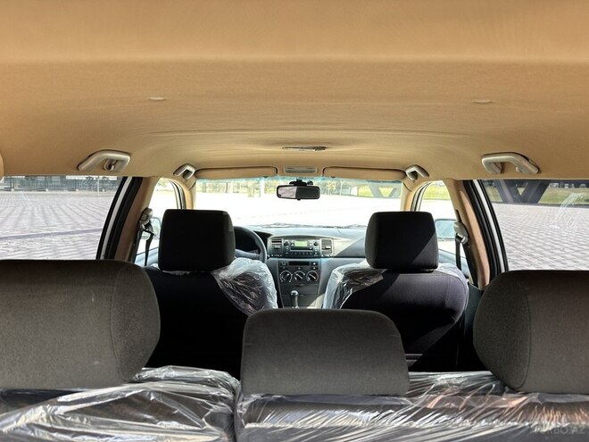 Toyota Corolla 2005, 300,000 km - 1.4 l - Bakı