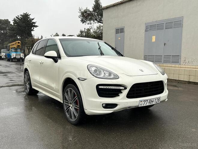 Porsche Cayenne S 2011, 242,400 km - 4.8 л - Bakı