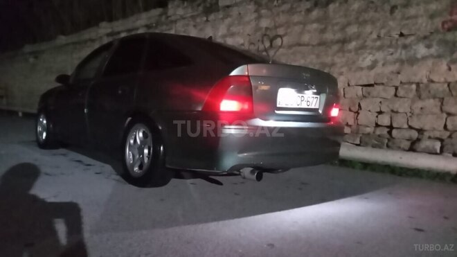 Opel Vectra 1999, 399,900 km - 2.0 l - Bakı