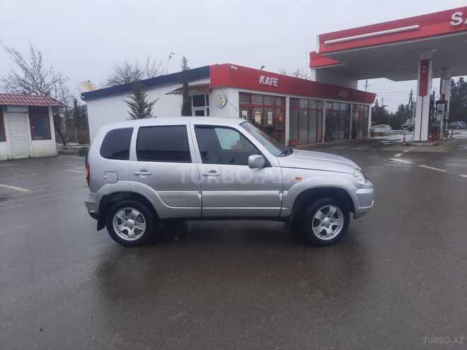 Chevrolet Niva 2011, 194,000 km - 1.7 л - Saatlı