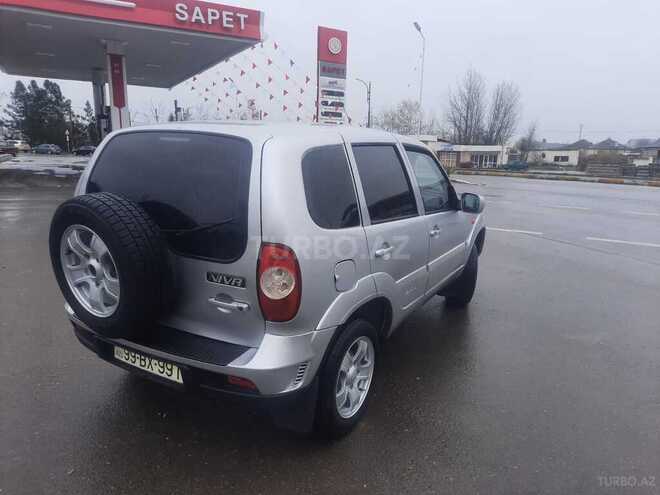 Chevrolet Niva 2011, 194,000 km - 1.7 л - Saatlı