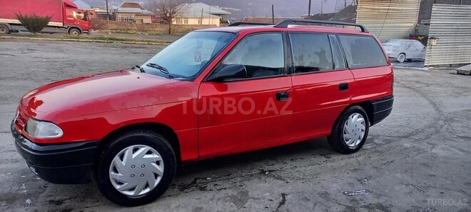 Opel Astra 1994, 366,577 km - 1.6 l - Şəki