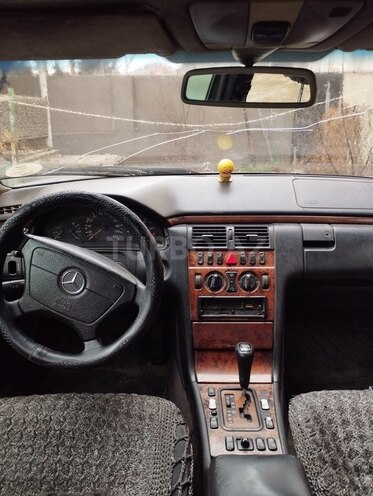 Mercedes E 290 1999, 500,500 km - 1.9 л - Bakı