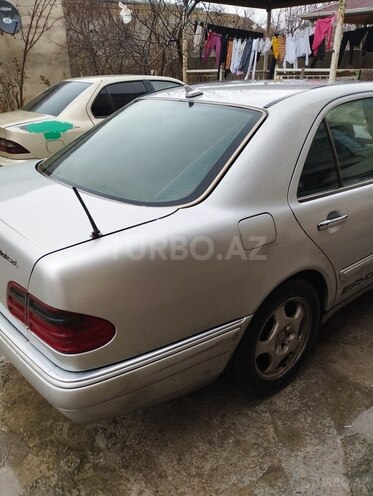 Mercedes E 290 1999, 500,500 km - 1.9 л - Bakı