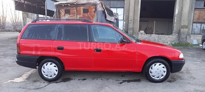 Opel Astra 1994, 366,577 km - 1.6 l - Şəki