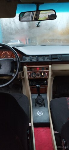 Mercedes E 200 1990, 452,124 km - 2.0 l - İmişli