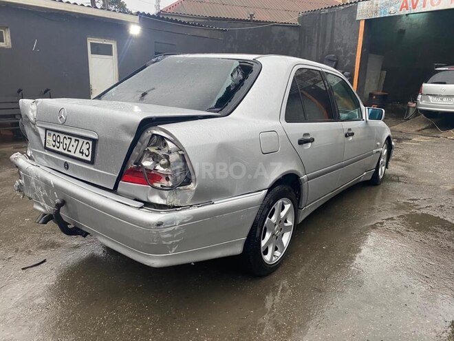 Mercedes C 220 1999, 254,231 km - 2.2 l - Bakı