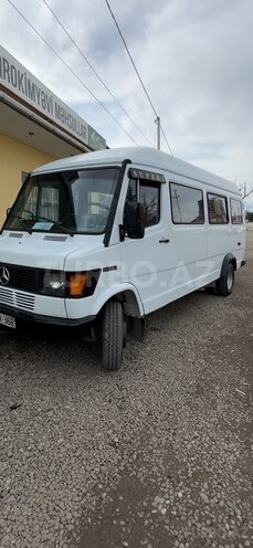 Mercedes 410 D 1993, 380,000 km - 2.9 l - Quba